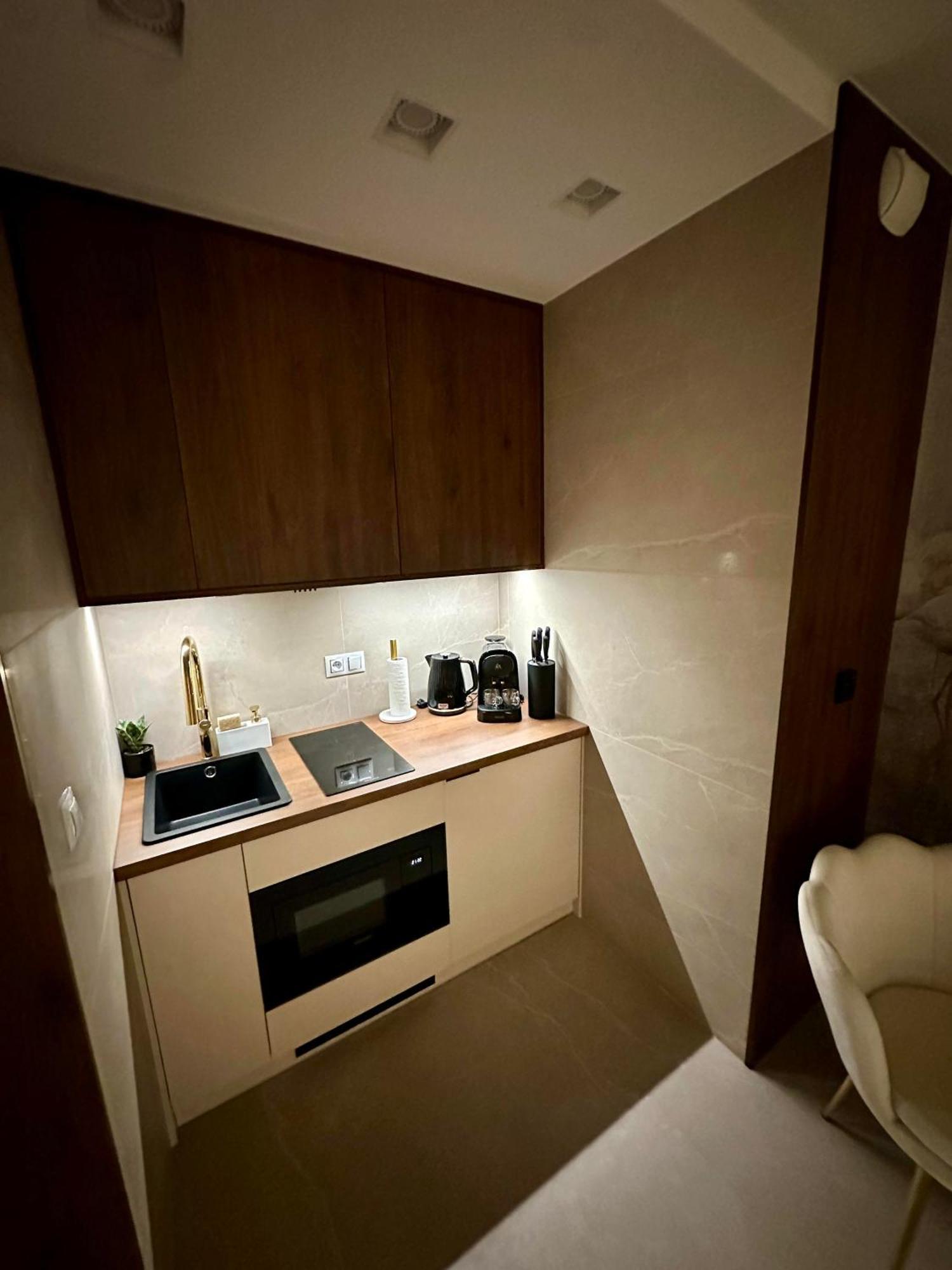 Masarska 8 Vip Apartamenty Jacuzzi Краков Экстерьер фото