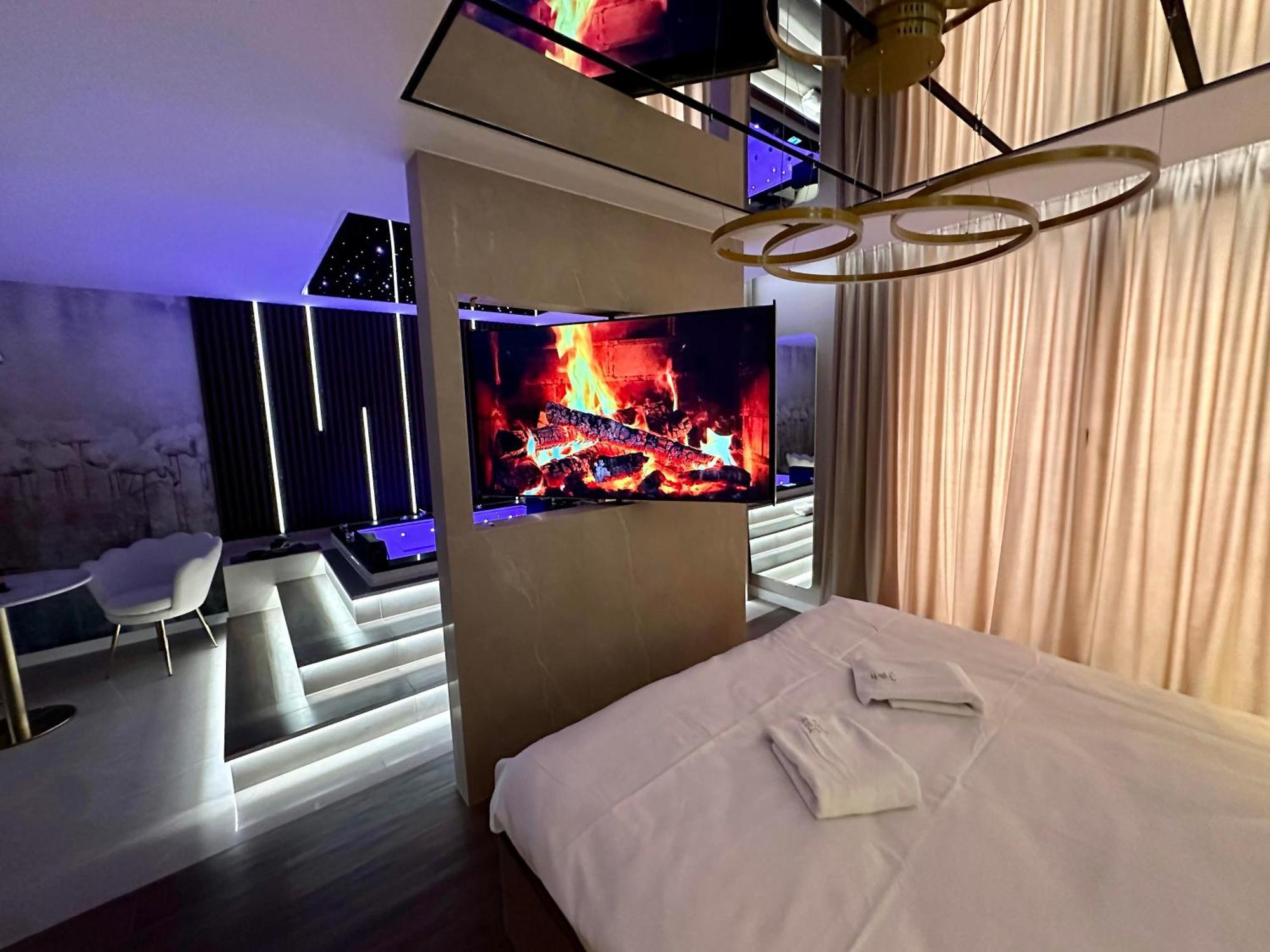 Masarska 8 Vip Apartamenty Jacuzzi Краков Экстерьер фото