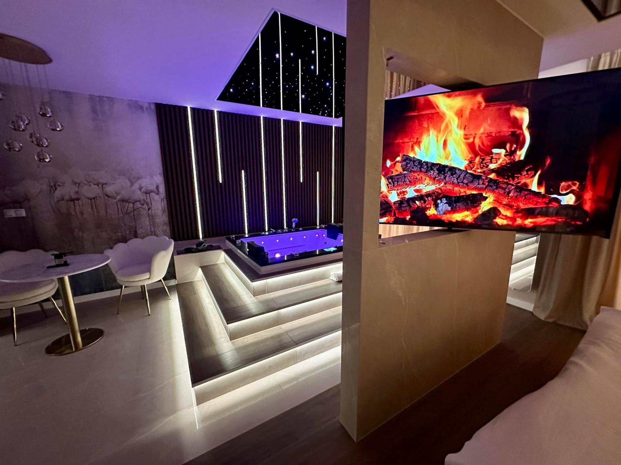 Masarska 8 Vip Apartamenty Jacuzzi Краков Экстерьер фото